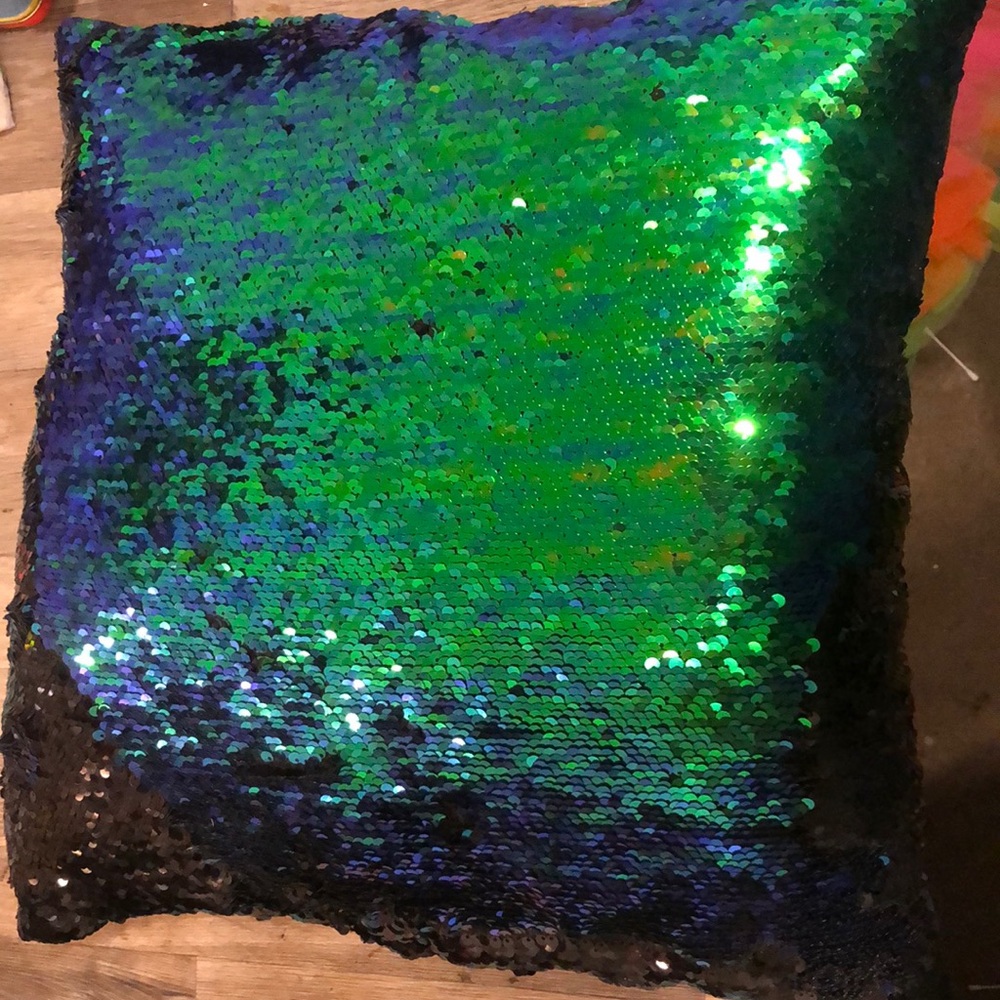 Reversible Sequins Pillow